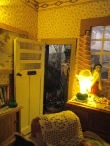 theinfill blog, theinfill dolls house blog – scratch build optical illusion room boxes - 1950s style room box